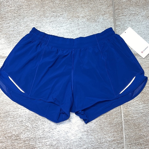 ❤️LULULEMON HOTTY HOT SHORT 4”-LARKSPUR-8/10❤️
